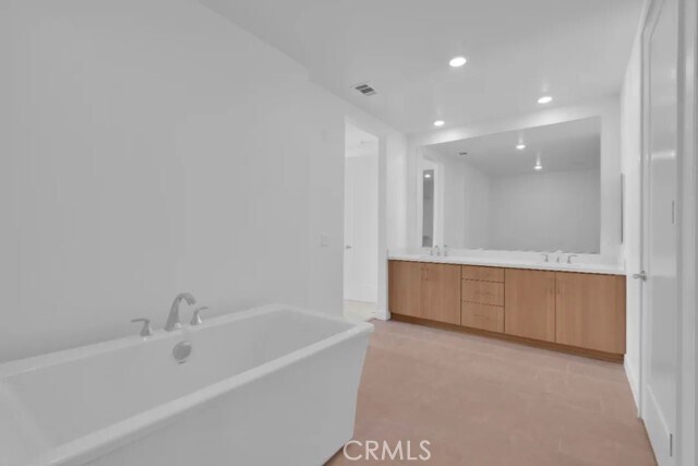 Building Photo - 3614 Rivington