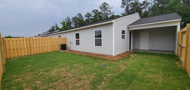 Building Photo - Regency Park Subdivision
