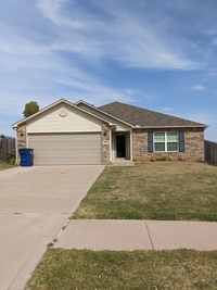 Building Photo - 1801 West Antler Way