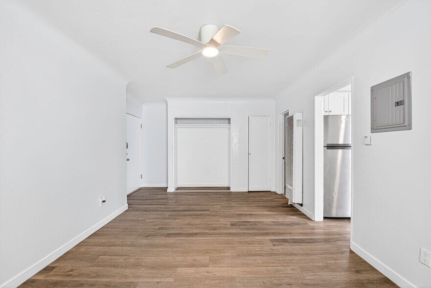 Building Photo - 636 Linden Ave