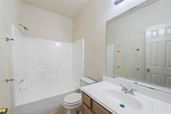 Building Photo - 2919 Blue Dawn Dr