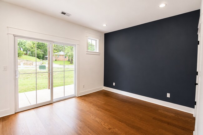 Building Photo - 4-Bedroom Home Steps from the Pool | Close to TTU & Downtown Cookeville
