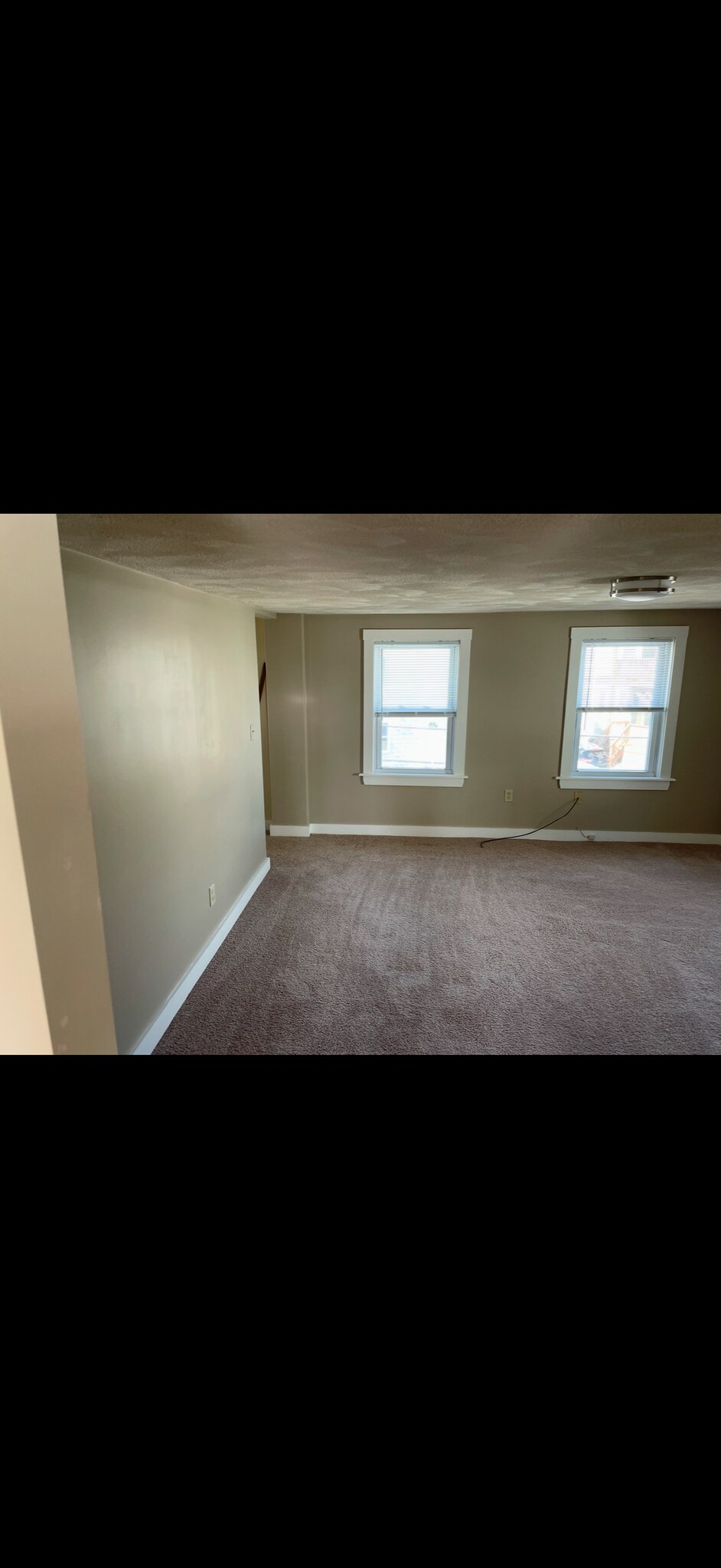 Building Photo - 21 Pine St