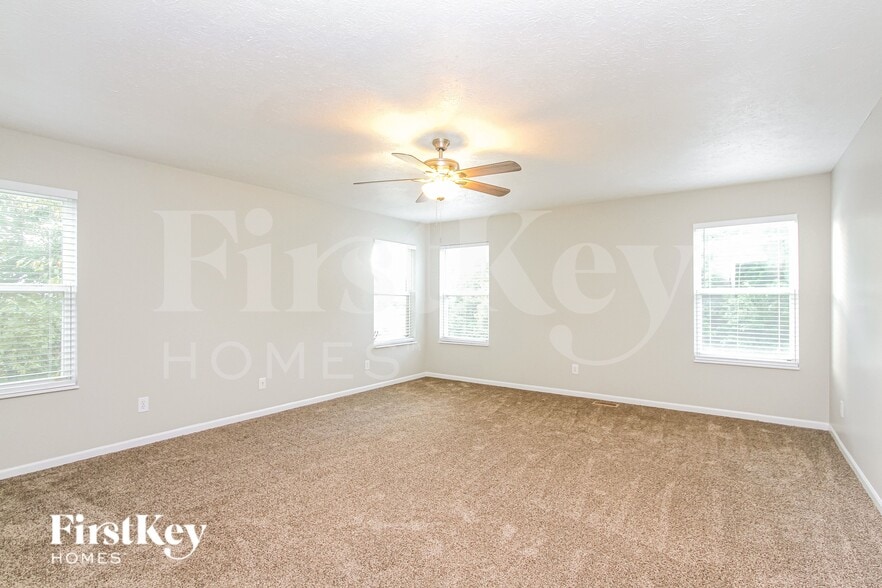 Building Photo - 6802 Harriet Dr
