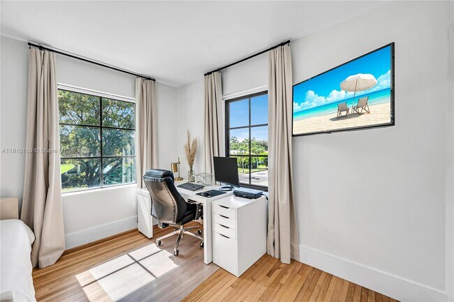 Building Photo - 1951 SW 23rd St