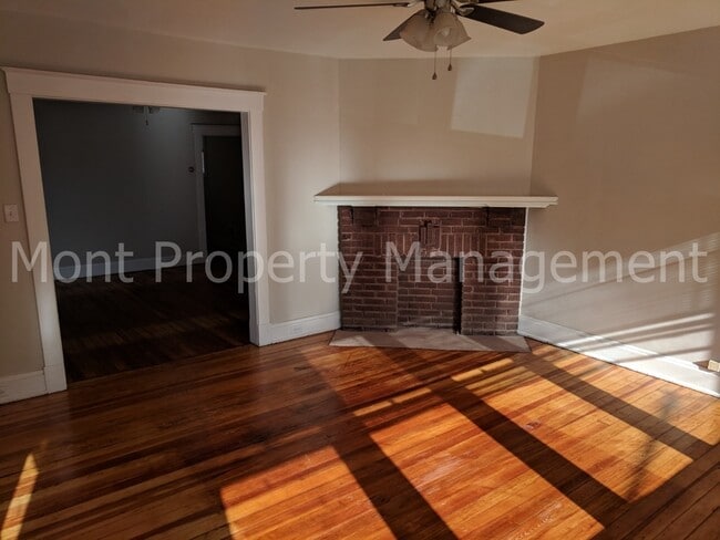 Building Photo - 212 Jackson Ave