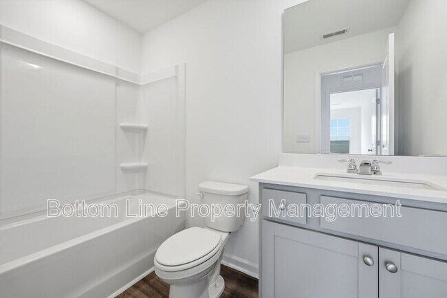 Building Photo - 27 Broward Ln