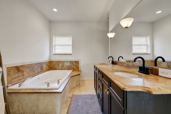 Building Photo - One of a Kind! Santa Rosa Beach Main home ...