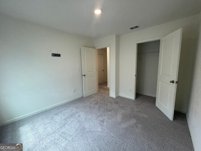 Building Photo - 35299 Condor Ct