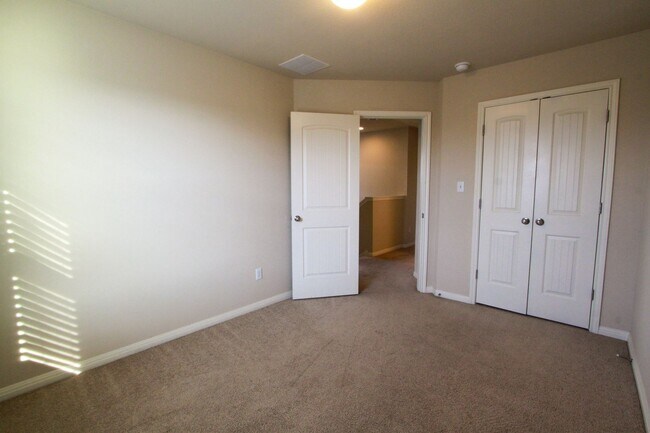Building Photo - 3 Bedroom, 2.5 Bath Home in East Austin's ...