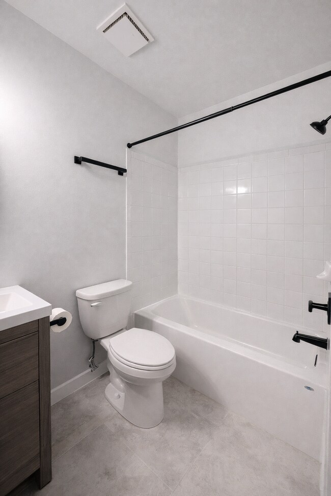 Building Photo - 8127 Chesebro Ave