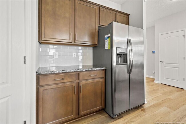 Building Photo - 516 Loom Dr