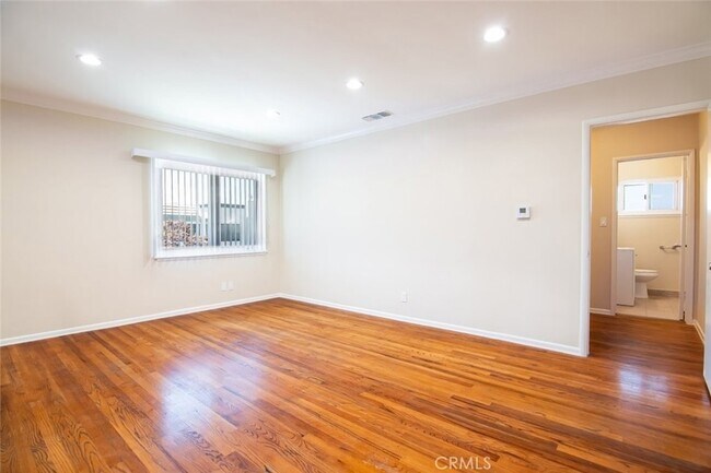 Building Photo - 1811 Sherer Ln