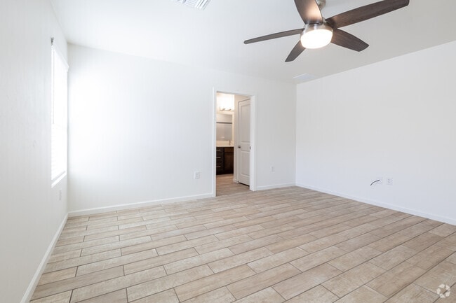 3BR, 2BA - 1,537SF - Primary Bedroom - Pantano Vista's