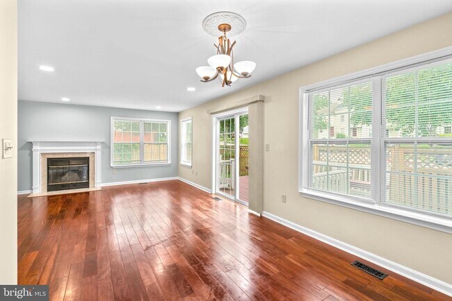 Building Photo - 8540 Harvest View Ct