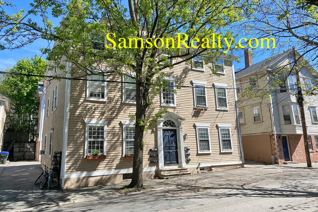 Building Photo - 84 Transit St