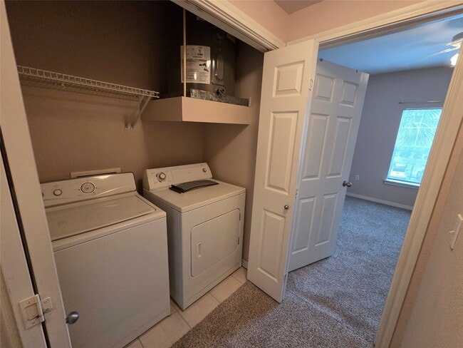 Building Photo - 3045 Marina Bay Dr