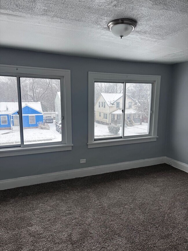 Building Photo - 1007 Elbon Rd