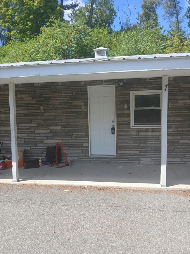 Building Photo - 1261 NY-7