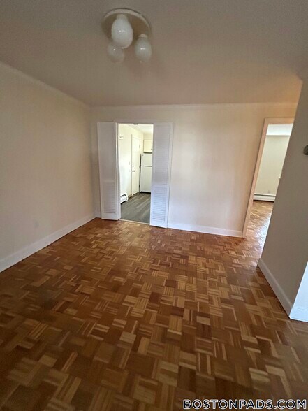 Building Photo - 38 Worthen Rd