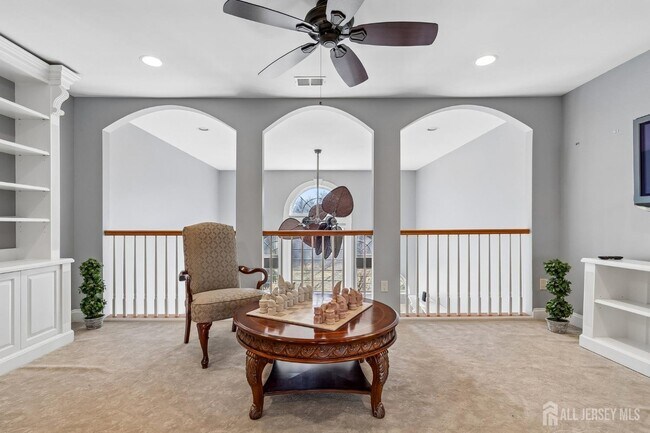 Building Photo - 16 Valley Wood Dr