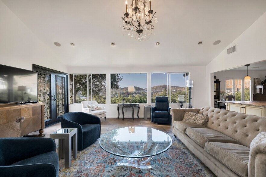 Building Photo - 314 Upper Lake Rd