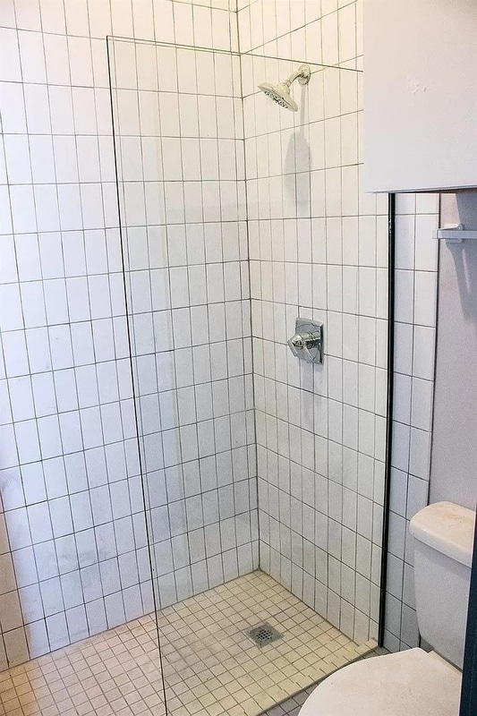 Building Photo - 207 W McMicken Ave