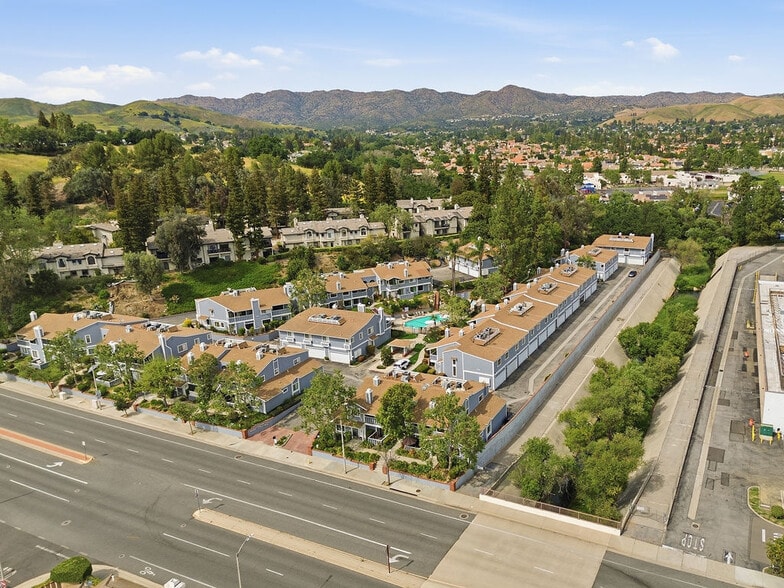 Building Photo - 29105 Thousand Oaks Blvd