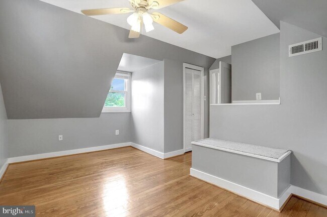 Building Photo - 6735 Williams Dr