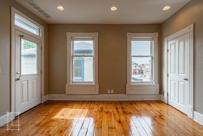 Building Photo - 1173-1175 Say Ave