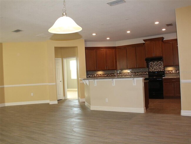 Building Photo - 12067 Sumter Dr