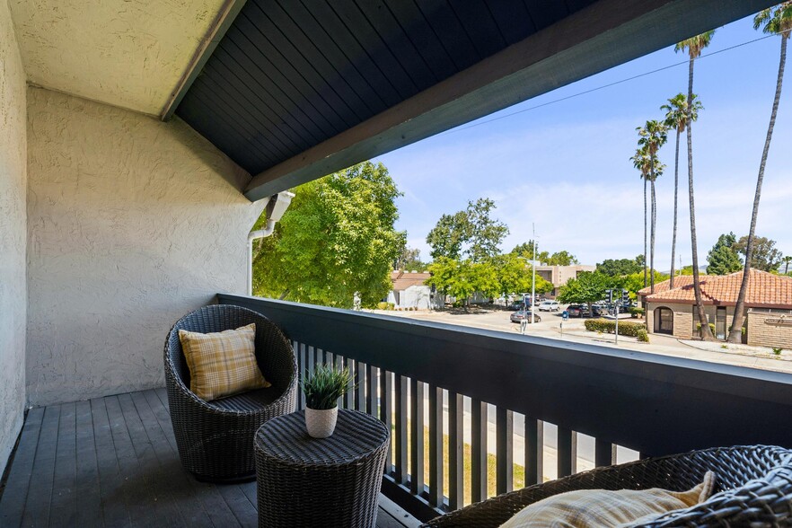 Building Photo - 1009 Murrieta Blvd