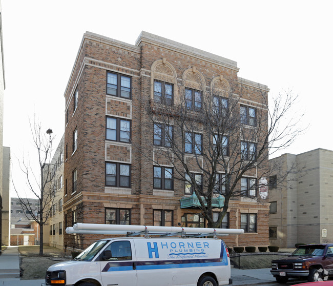 Building Photo - Elms Apartments
