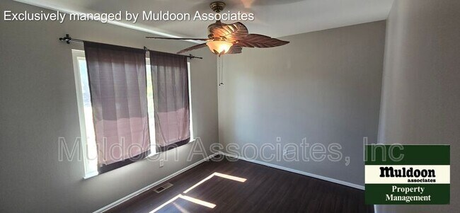 Building Photo - 220 S Caddoa Dr