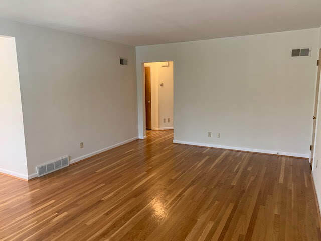 Building Photo - 3434 Linwood Ave