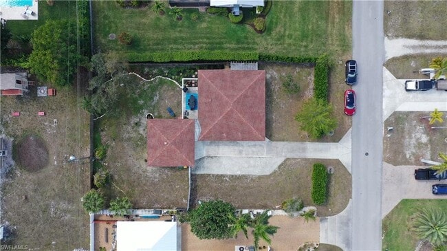 Building Photo - 74 7th St