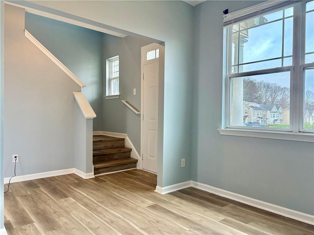 Building Photo - 6347 Ellenwood Dr