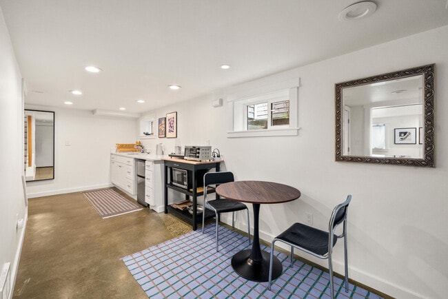 Building Photo - 957 NW 64th St