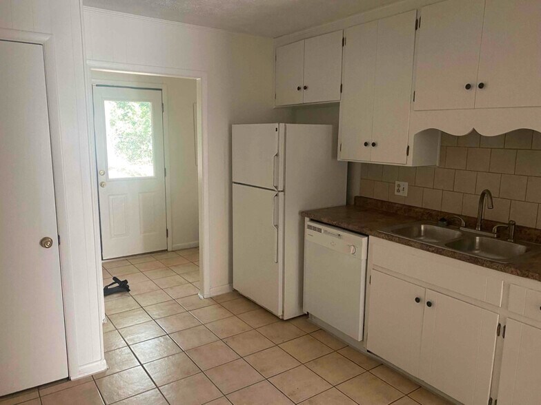 Building Photo - 809 McKinley Ave