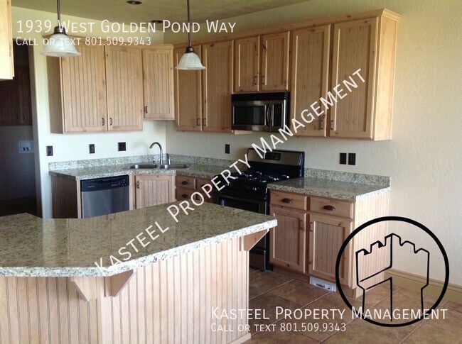 Building Photo - 1939 W Golden Pond Way