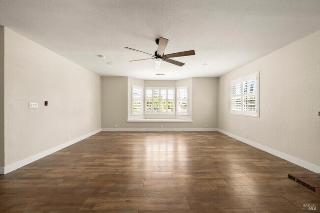 Building Photo - 436 Corte Lagos