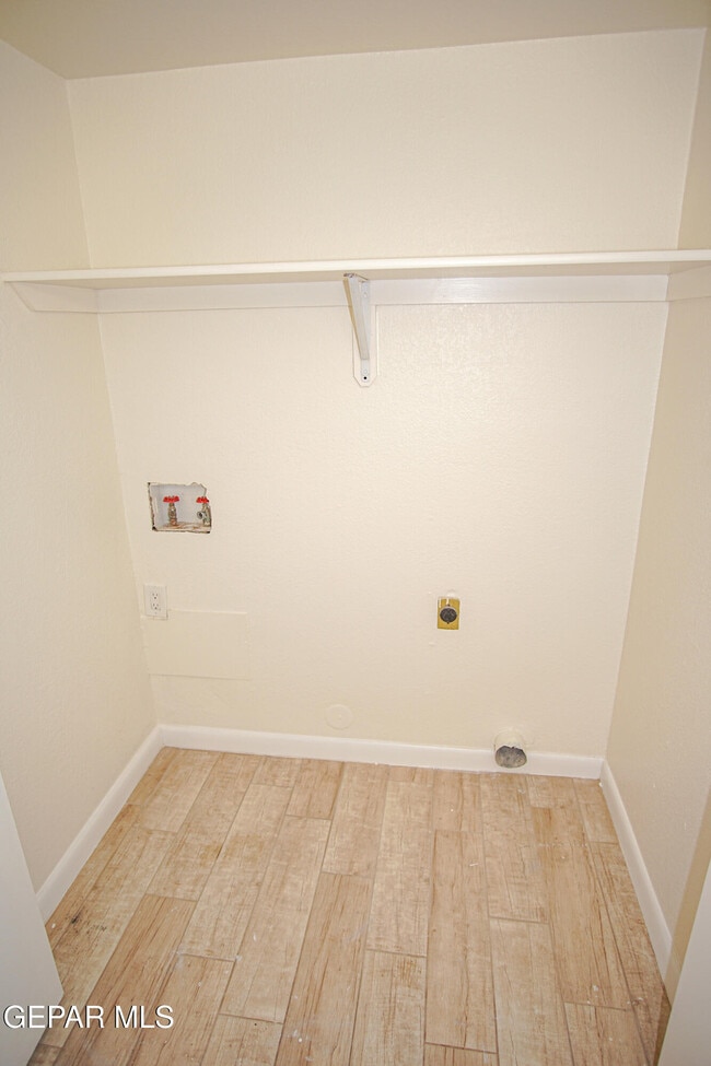 Building Photo - 3425 Risner Pl