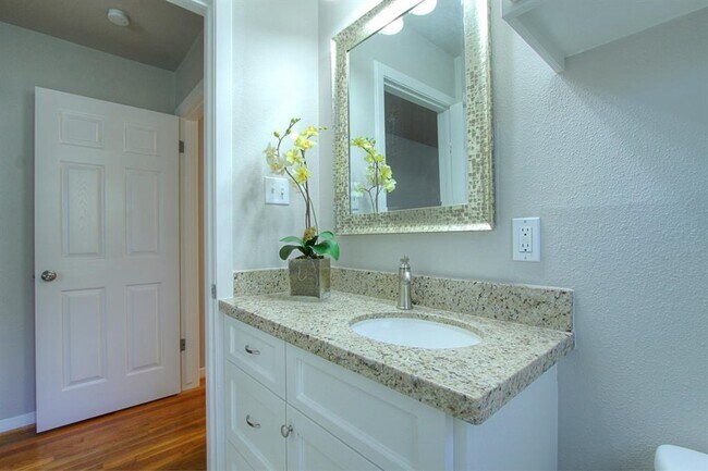 Building Photo - 5611 Arboles Dr