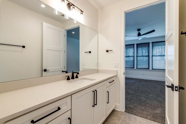 Building Photo - 4031 Natures Lndg Dr