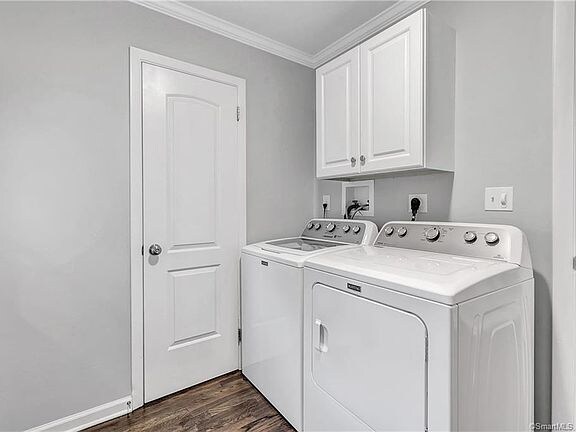 Building Photo - 35 Delwood Rd