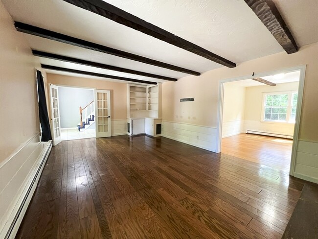 Building Photo - 405 Cherry St