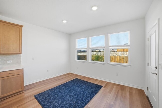 Building Photo - 13606 Long Is Dr