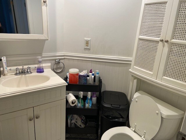 Building Photo - 20 Janet Cir