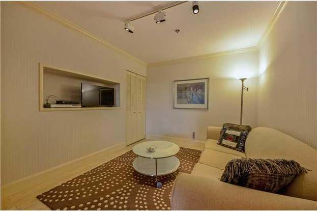 Building Photo - 251 Crandon Blvd