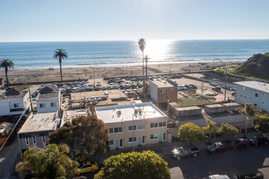 Building Photo - 116 Marina Ave